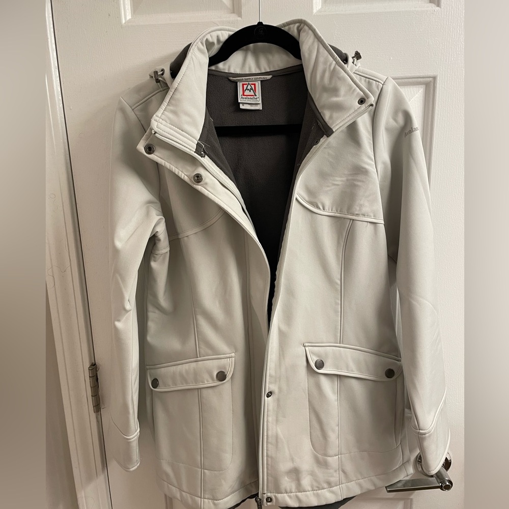 Avalanche Outdoor Supply Company Jacket - Size Medium